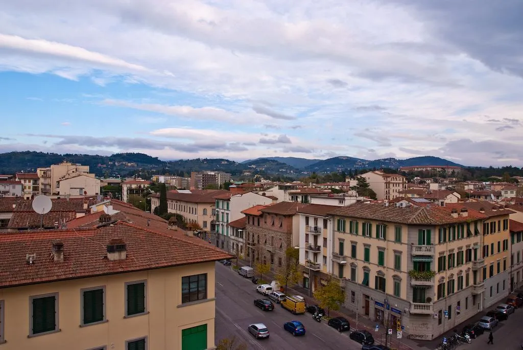 General view, Raffaello, Florence