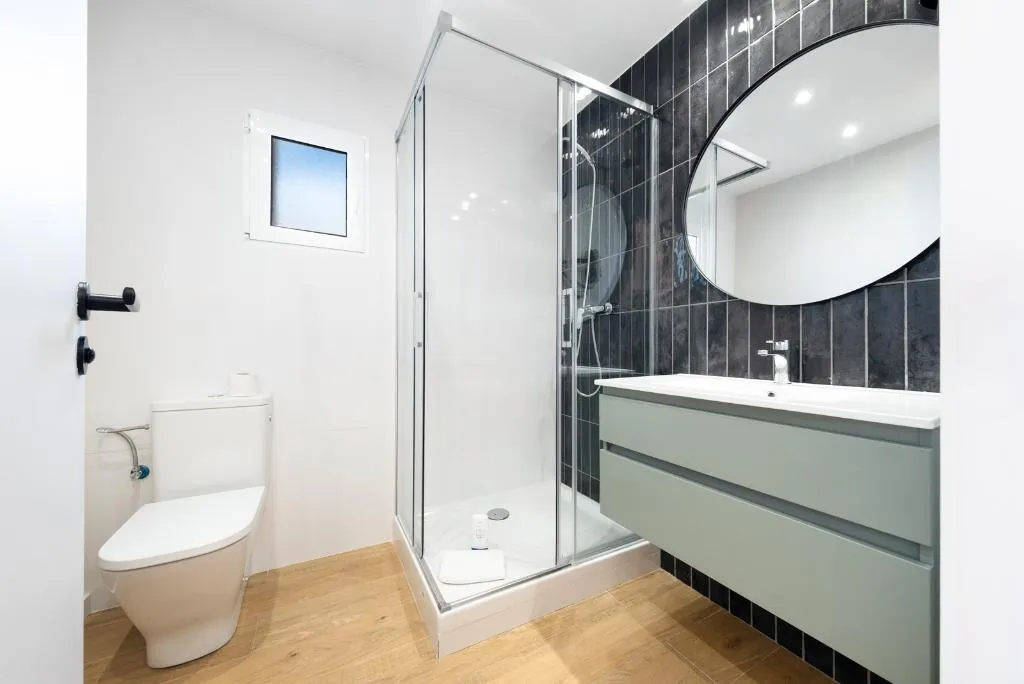 APARTMENT CAPACITY 5 Room, Ainb Barcelona Sants Apartments, Barcelona