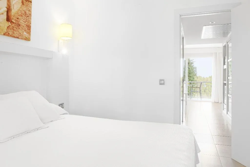 JUNIOR SUITE CAPACITY 2 Room, Iberostar Waves Club Cala Barca, Majorca