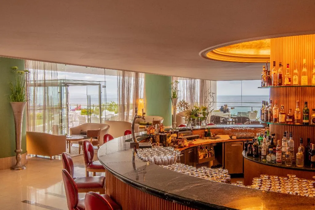 Bar, Hotel Cascais Miragem Health & Spa, Lisbon