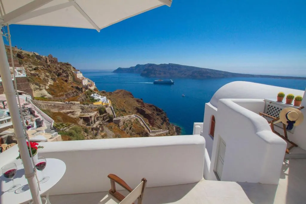 CAVE SEA VIEW Room, Oia Mare Villas, Santorini