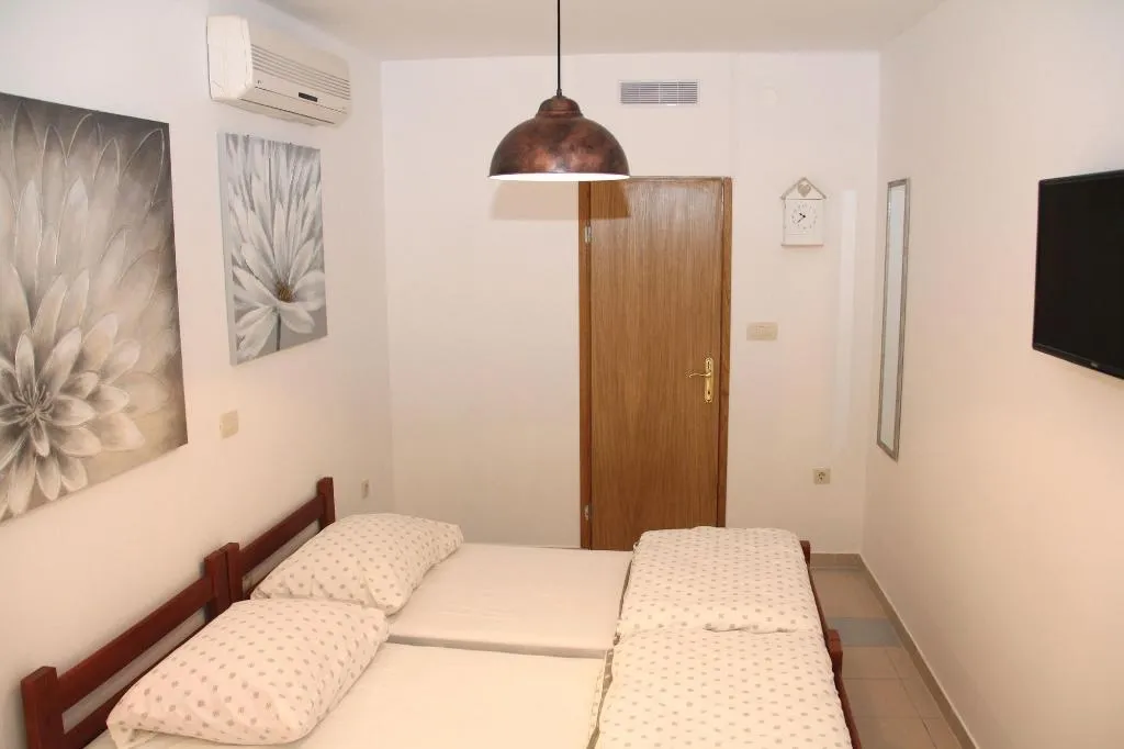 Room, Old Theatre Rooms And Apartments, Split