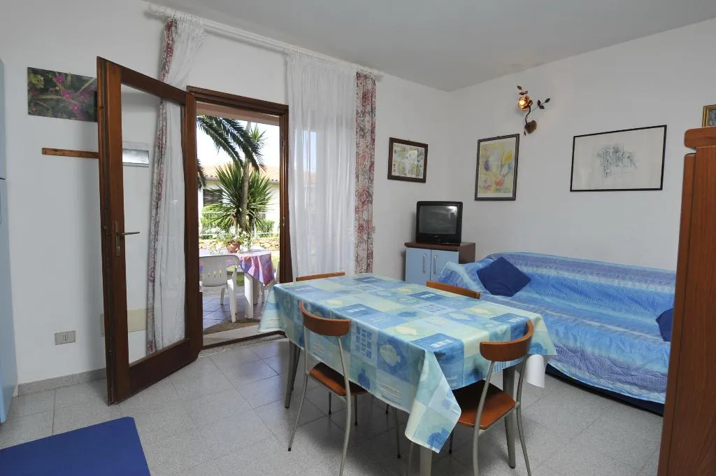 APARTMENT CAPACITY 4 Room, Complessi Residenziali Le Canne e Le Canne Mare, Olbia