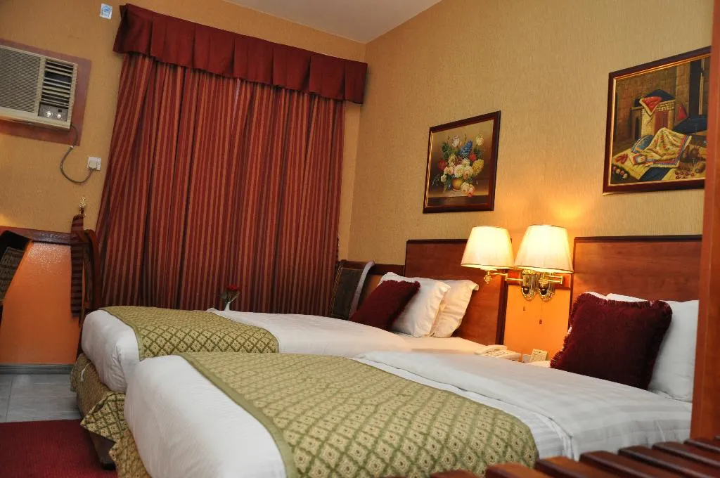 TRIPLE STANDARD Room, Middle East Hotel, Dubai