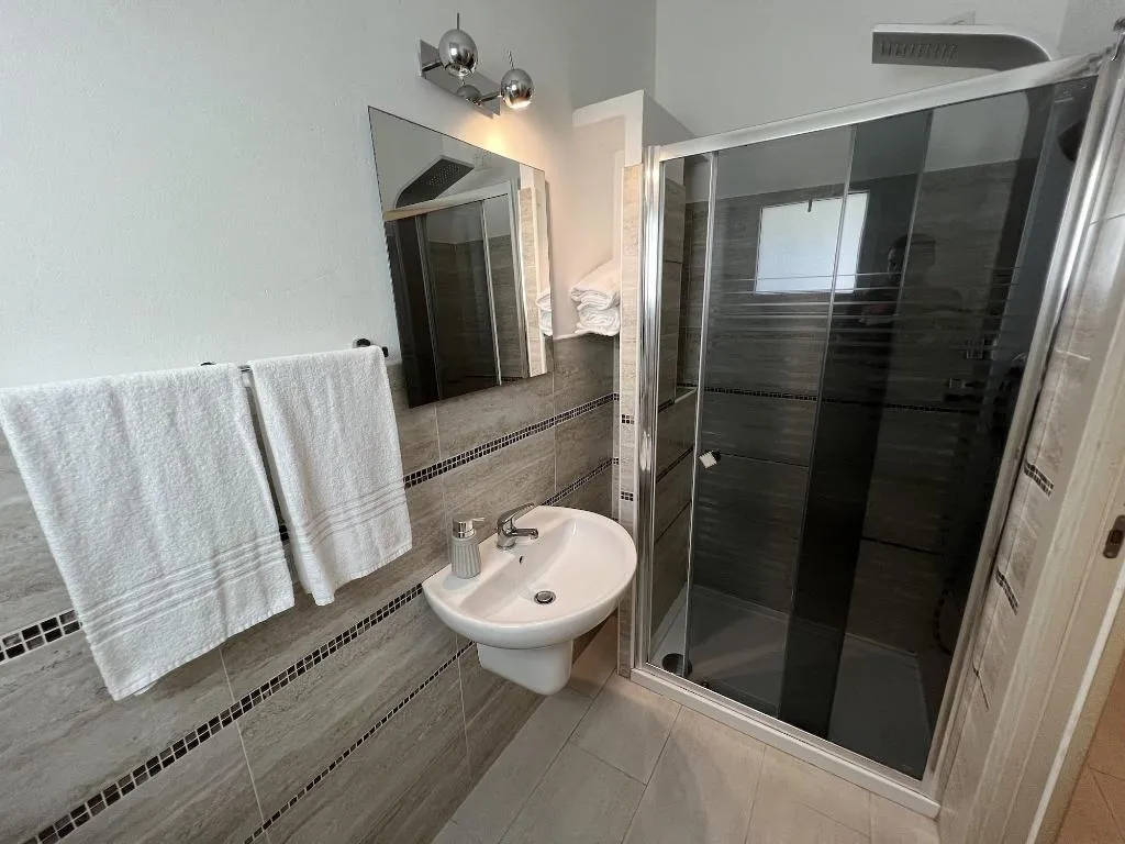Room, Al Mare Da Francesca, Olbia