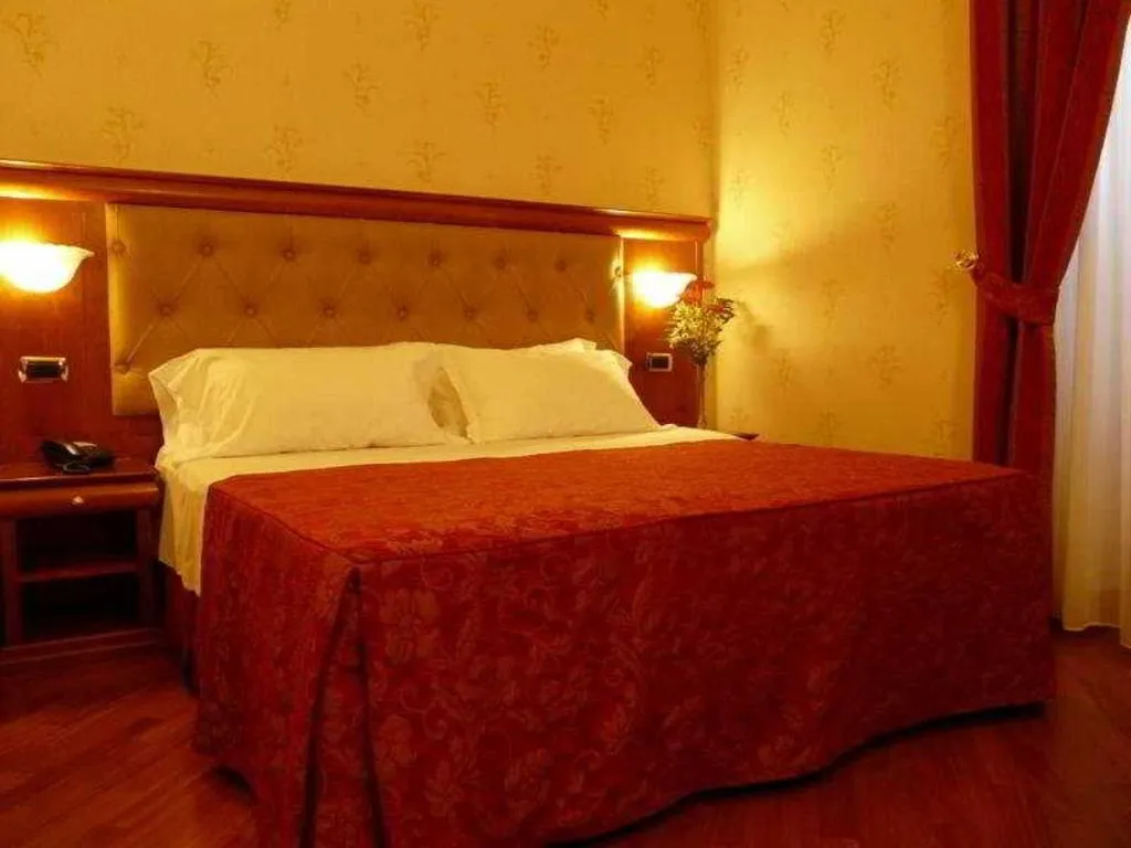 DOUBLE STANDARD Room, Serena, Rome