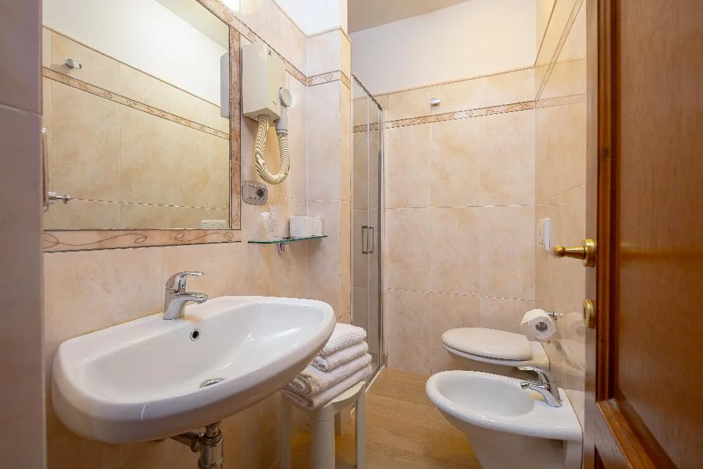 Double or Twin SUPERIOR Room, Annabella Hotel Roof Terrace, Florence