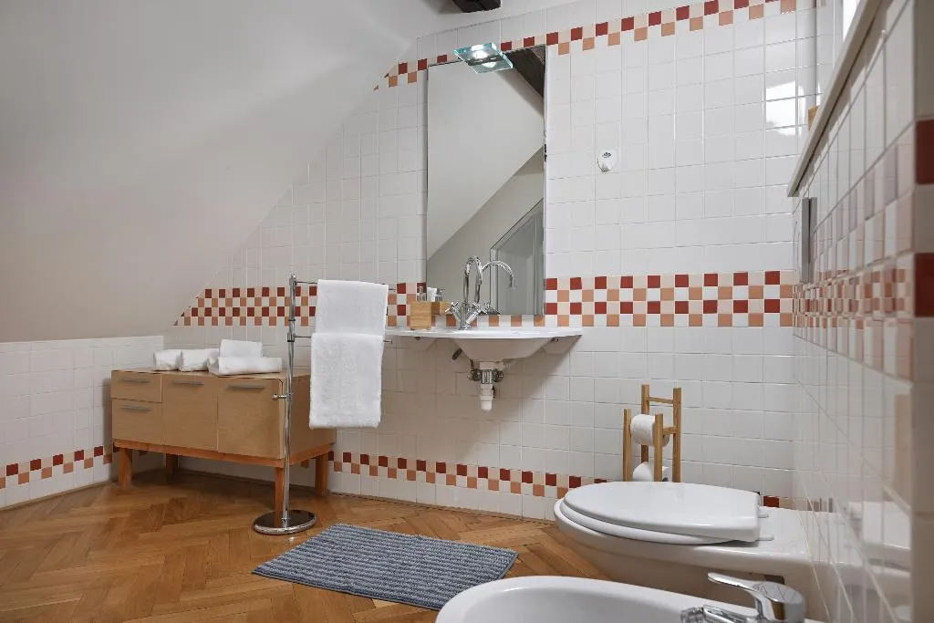 APARTMENT THREE BEDROOMS Room, Boutique Apartments White Swan, Prague