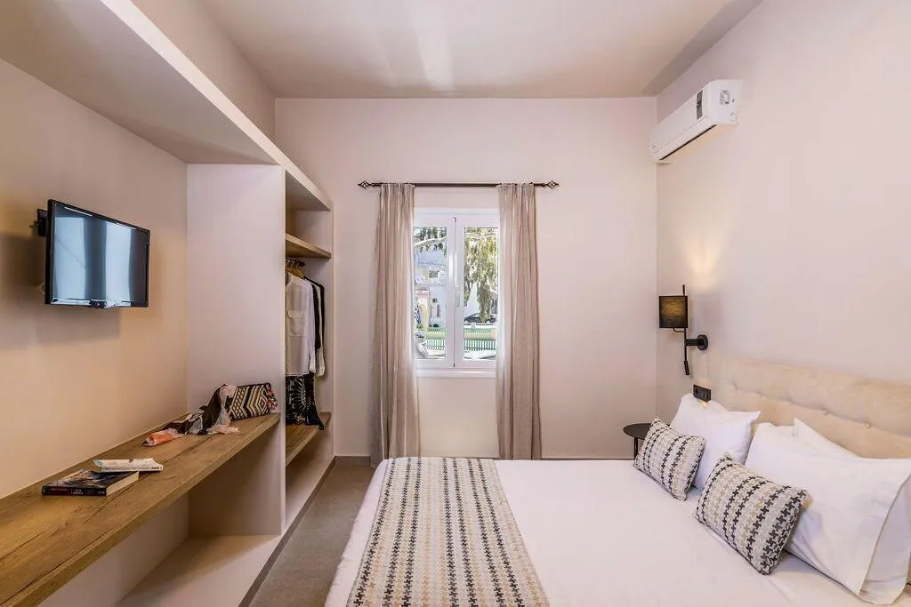 Room, Hotel Eucalyptus, Santorini