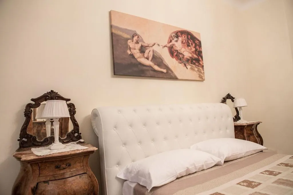 Room, Desiderio Di Roma, Naples