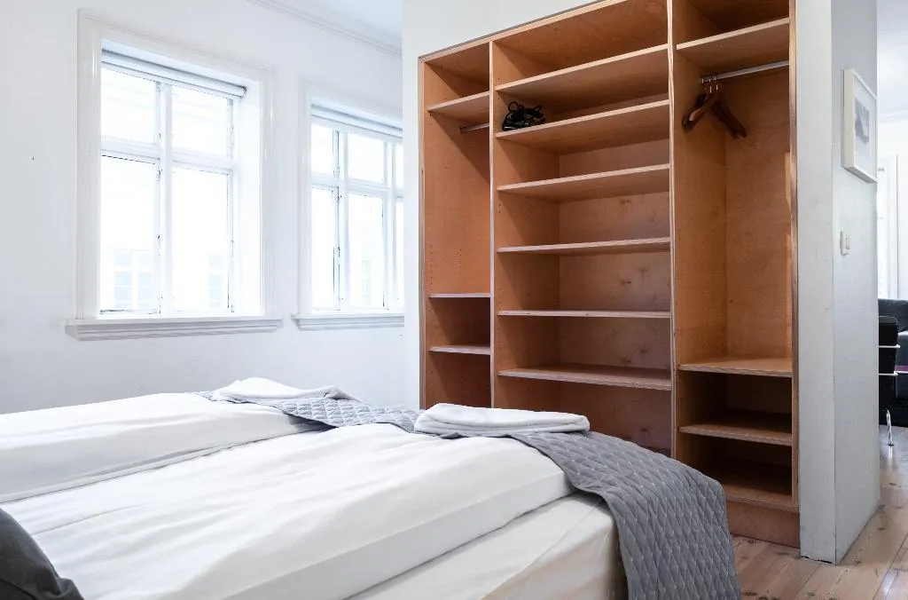 APARTMENT ONE BEDROOM Room, Luna Laugavegur 37, Reykjavik