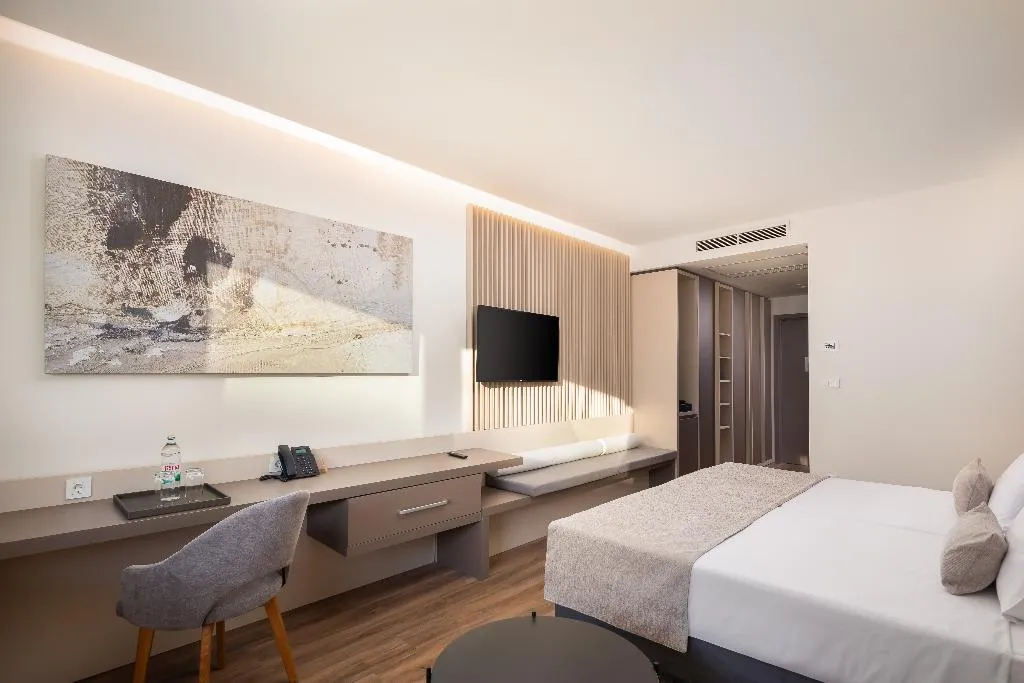 DOUBLE CLASSIC Room, Aminess Laurel Khalani Hotel, Split