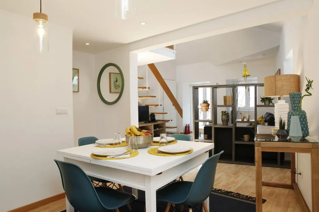 Room, Flores Guest House, Lisbon