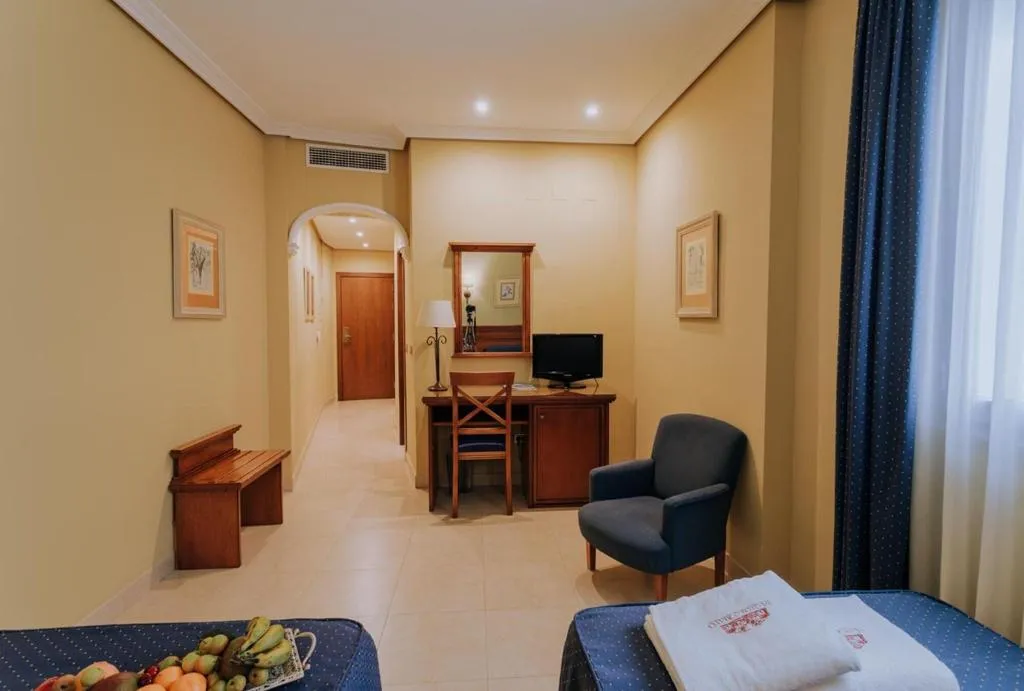 Room, Hotel Manolo Mayo, Seville