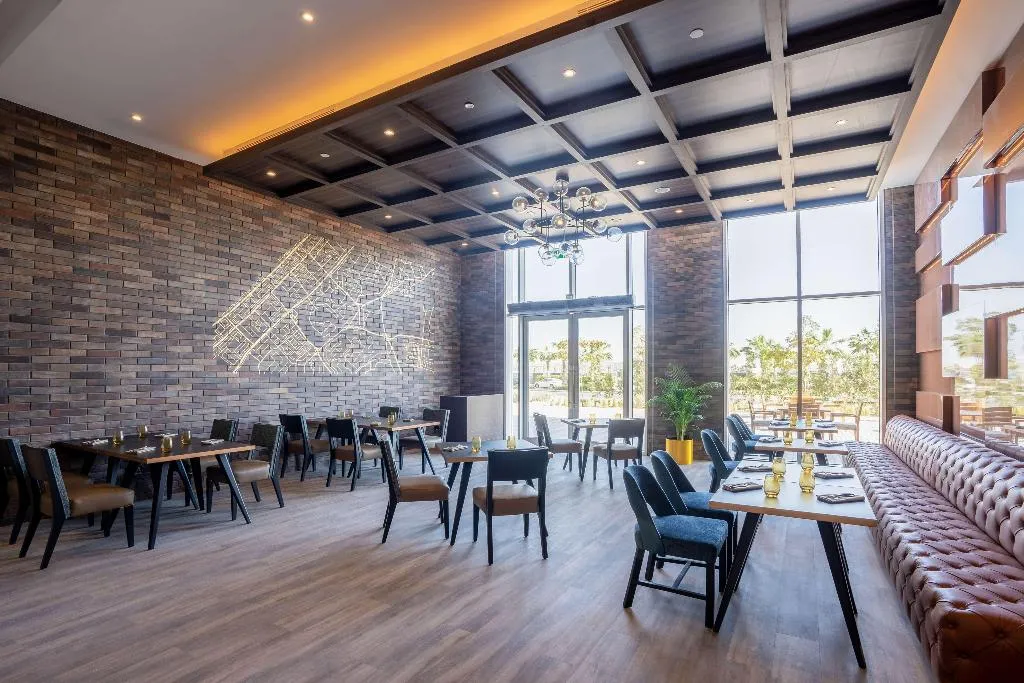 Restaurant, Radisson Dubai Damac Hills, Dubai