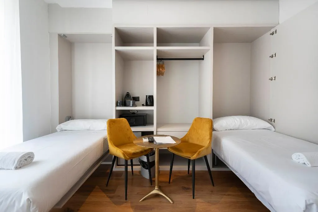 FAMILY ROOM STANDARD Room, YOU & CO. J. Botánico Boutique, Valencia