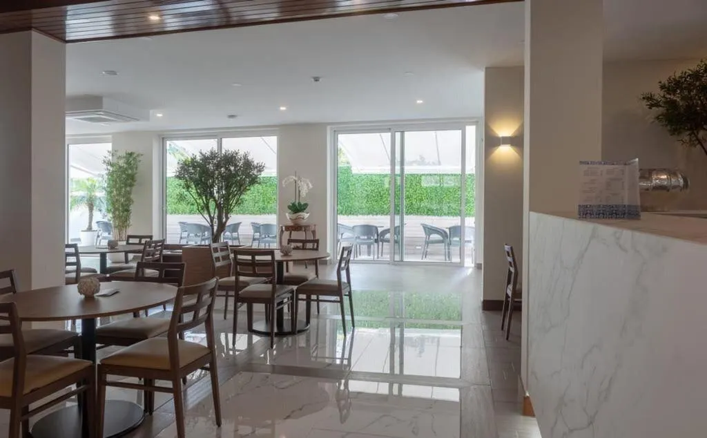 Lobby, Afonso V, Porto