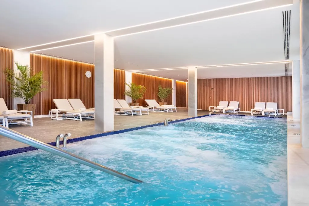 Sports and Entertainment, Hotel Marina Badalona, Barcelona