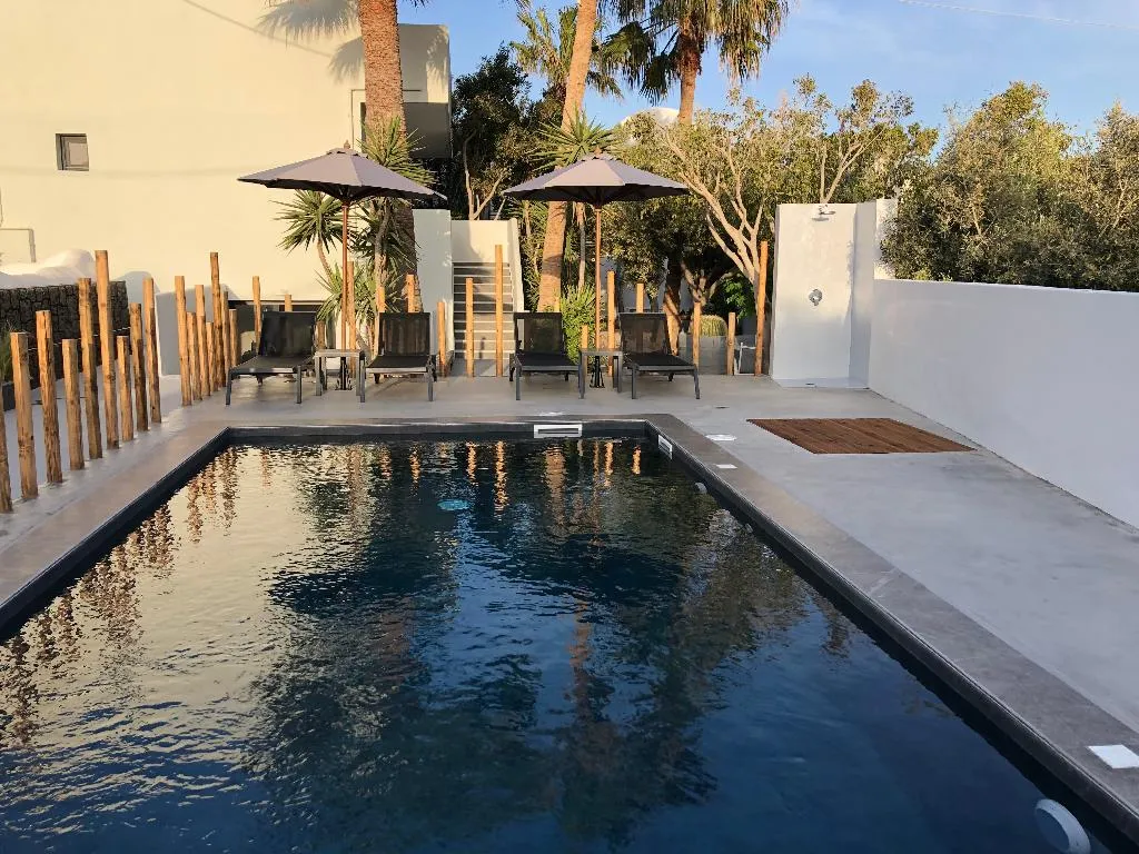 Pool, Dragonfly Villas, Santorini