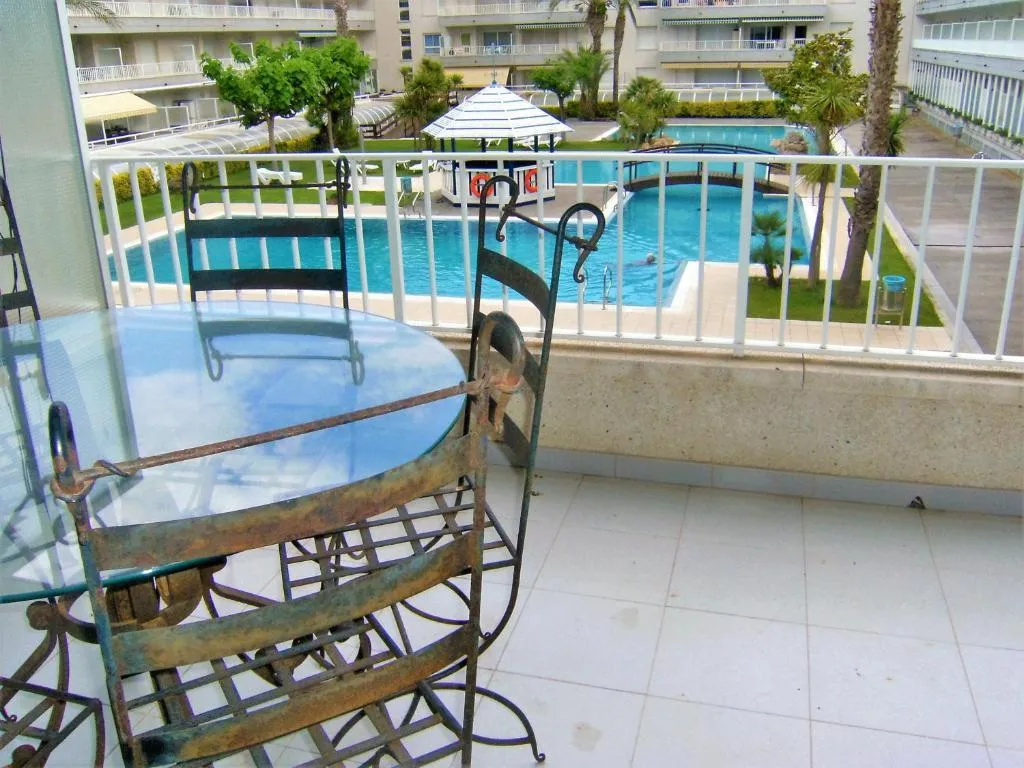 APARTMENT POOL VIEW TWO BEDROOMS Room, Illa Mar d'Or, Costa Brava
