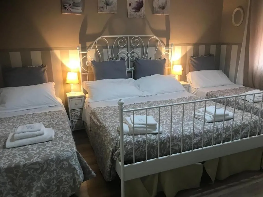 Room, Morgagni House, Rome