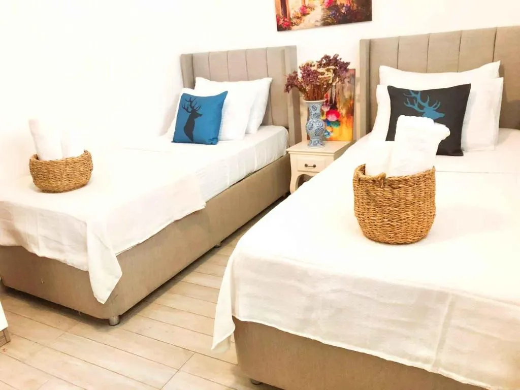 TRIPLE THREE BEDS Room, Beyaz Kapi Boutique Hotel Alacati, Izmir