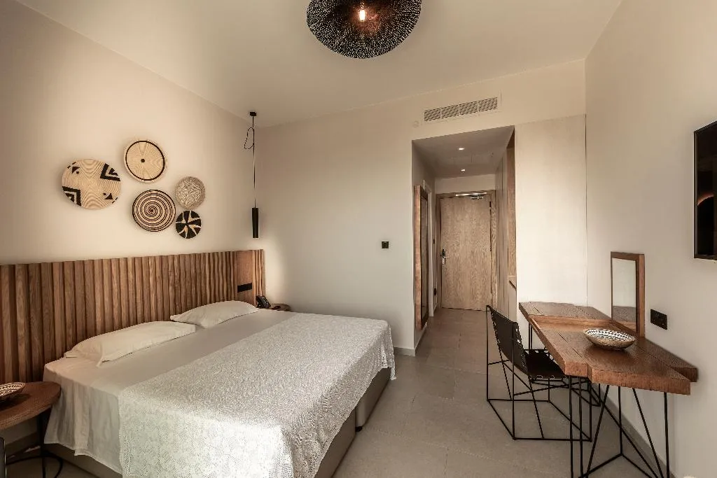Double or Twin PREMIUM Room, Anemi Hotel & Suites, Cyprus