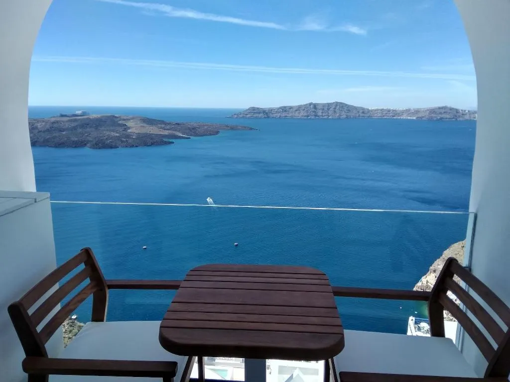 Room, Iriana Suites, Santorini