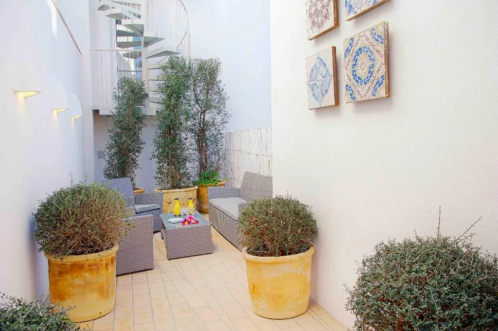 APARTMENT DELUXE WITH TERRACE Room, Overland Suites Catedral Luxury Apartments, Seville