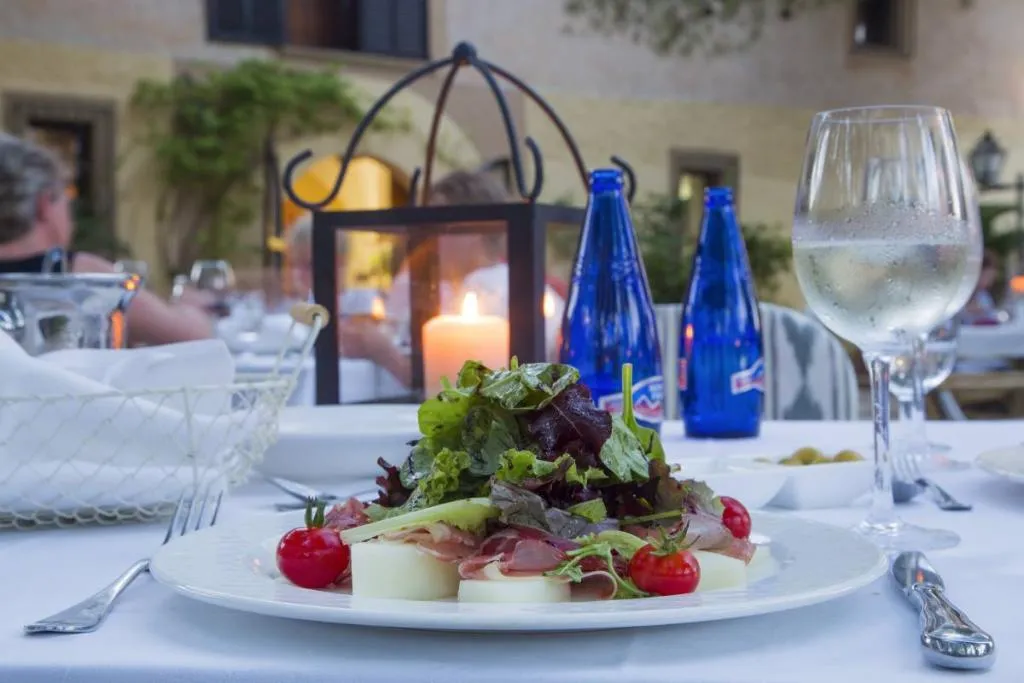 Restaurant, Hotel Rural Predio Son Serra, Majorca