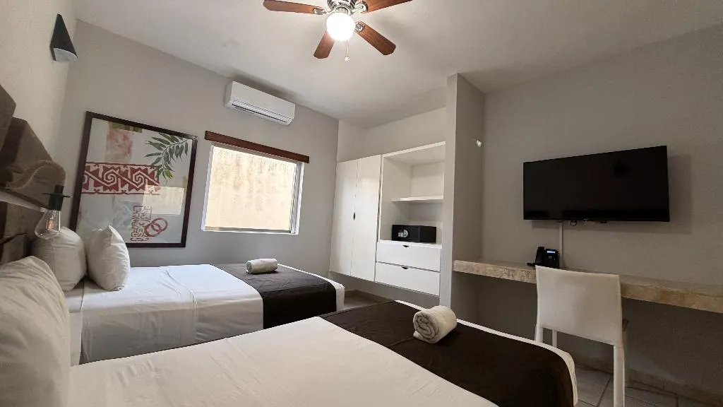 Room, Days Inn by Wyndham Playa del Carmen, Playa Del Carmen