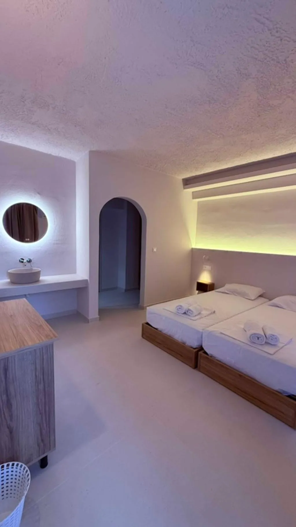 DOUBLE DELUXE Room, Nikos BnB, Rhodes