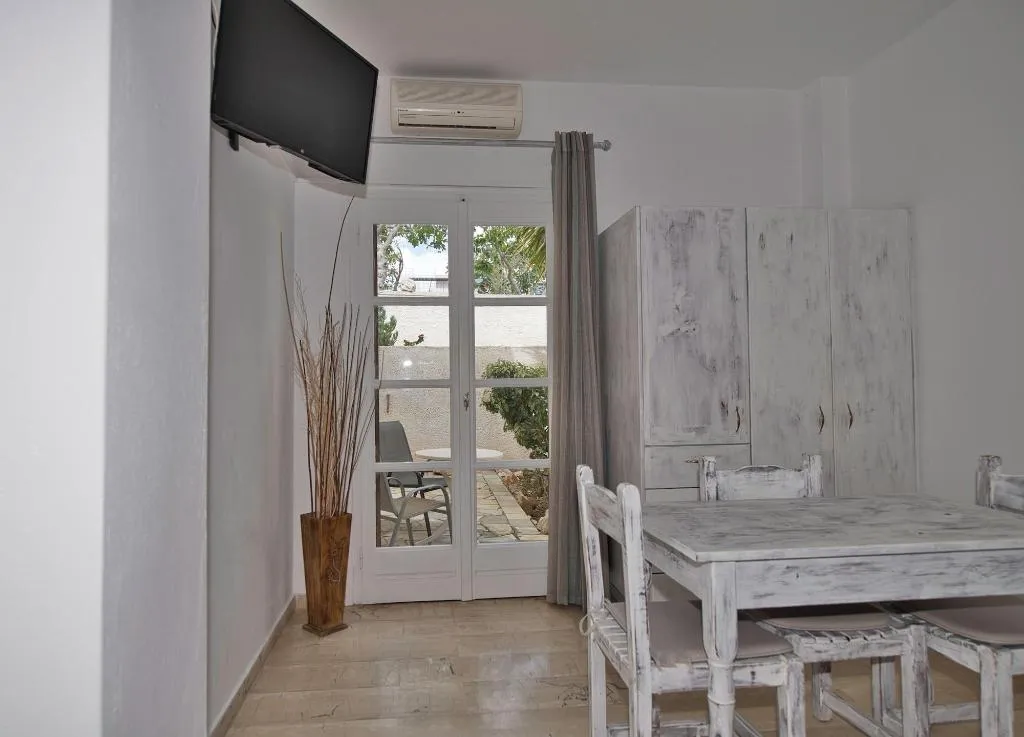Room, Ira Apartments, Santorini