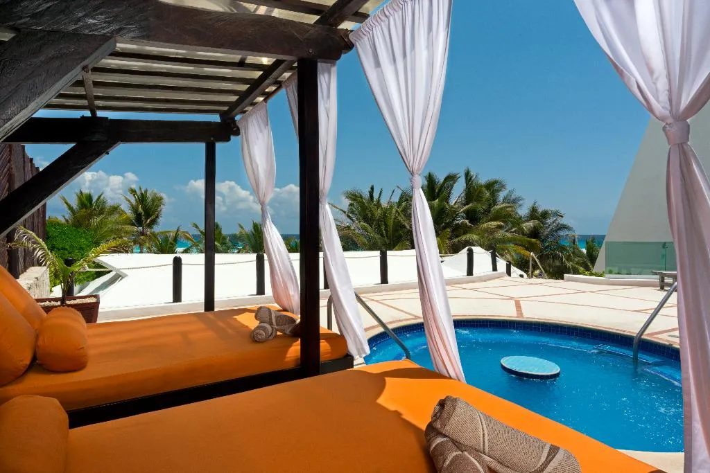 Pool, Flamingo Cancun All Inclusive, Cancun Area
