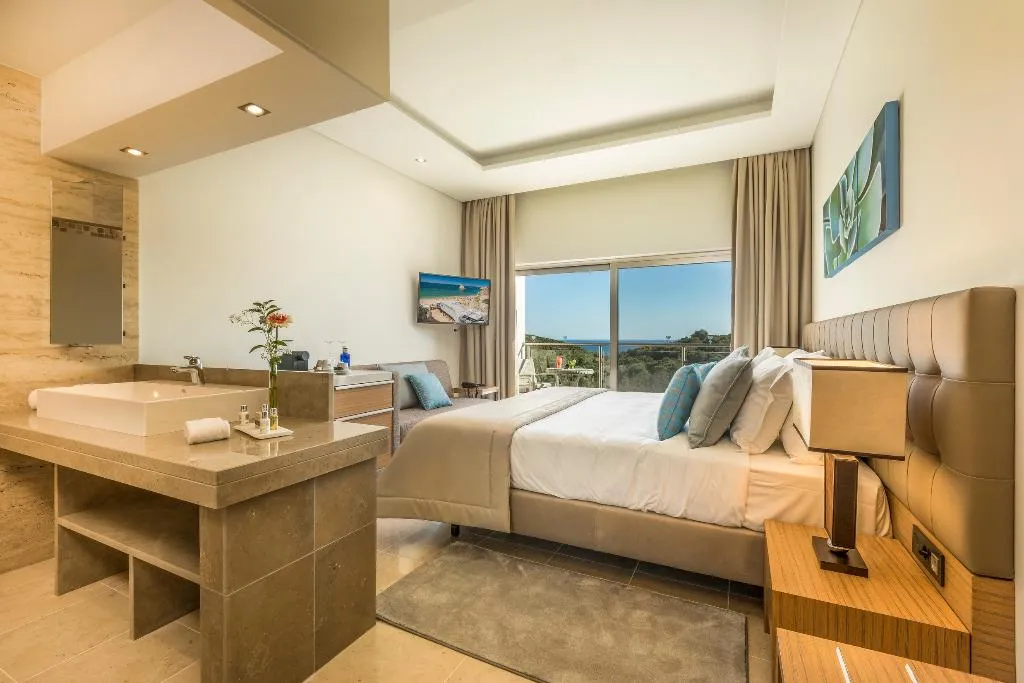 Double or Twin SEA VIEW Room, Caneiros Luxury House & Suites, Algarve