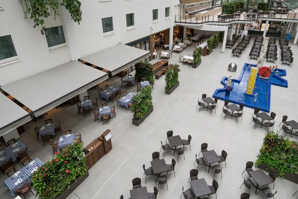 Lobby, Estrel Hotel Berlin, Berlin