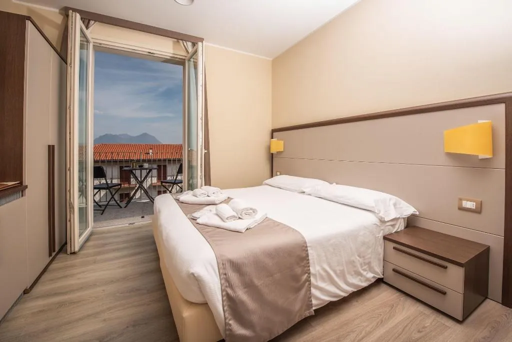 Room, Hotel Rosa, Milan