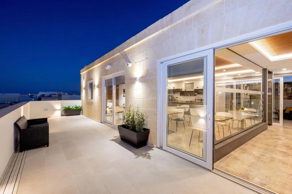 Room, C4 Retreats Gozo, Gozo