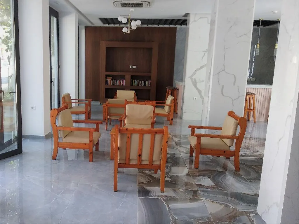 Lobby, Catherine, Kos