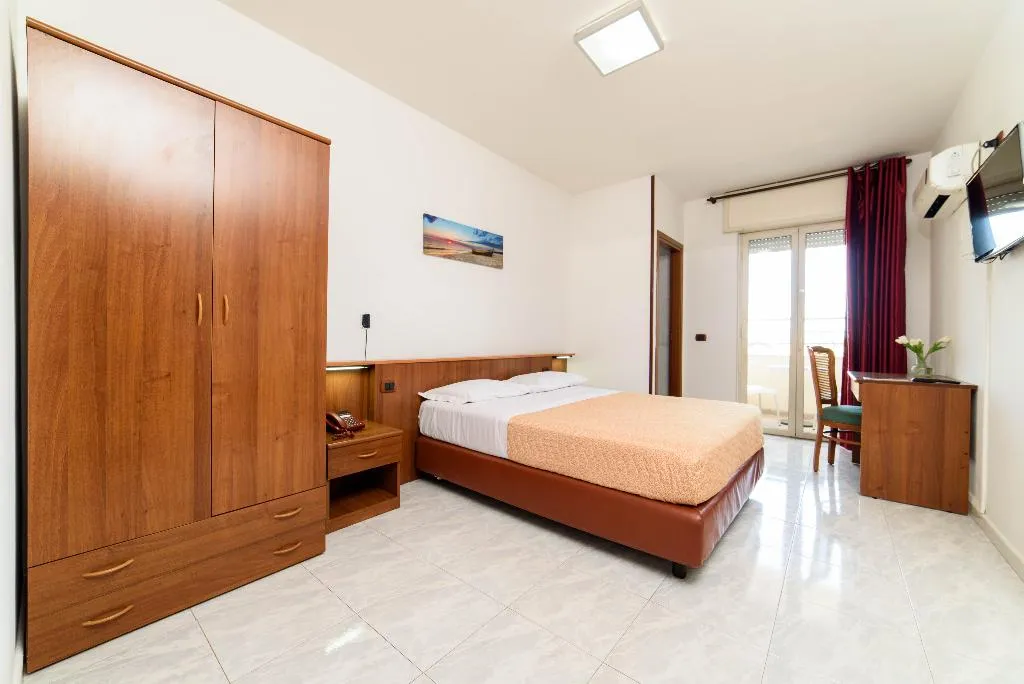 DOUBLE ECONOMY Room, Hotel La Mela, Naples