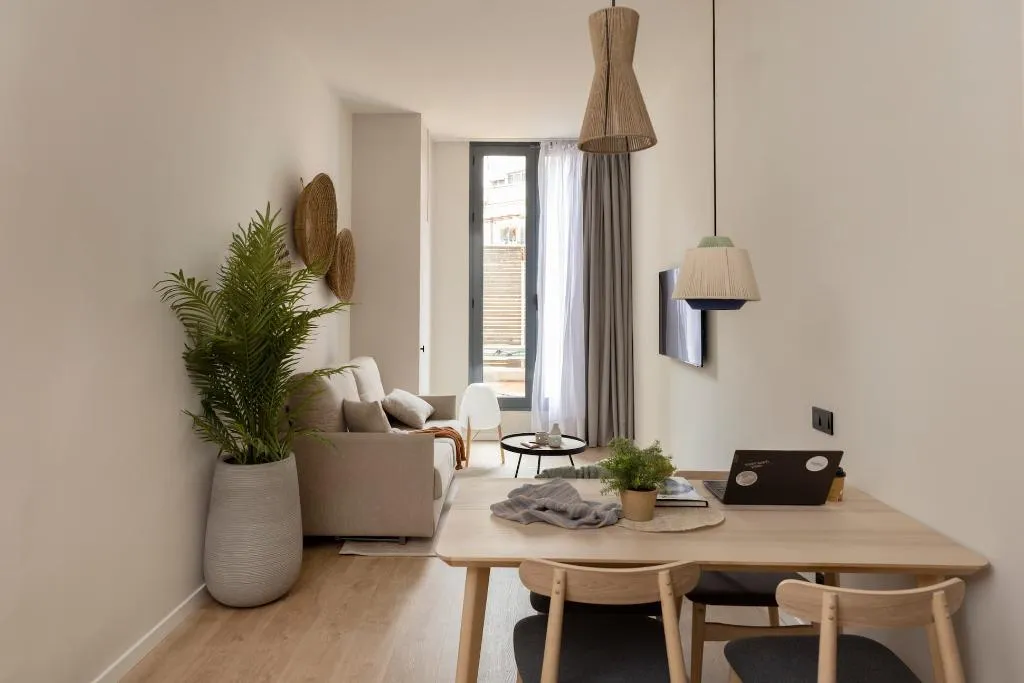 APARTMENT ONE BEDROOM WITH TERRACE Room, Libere Barcelona Sant Antoni, Barcelona