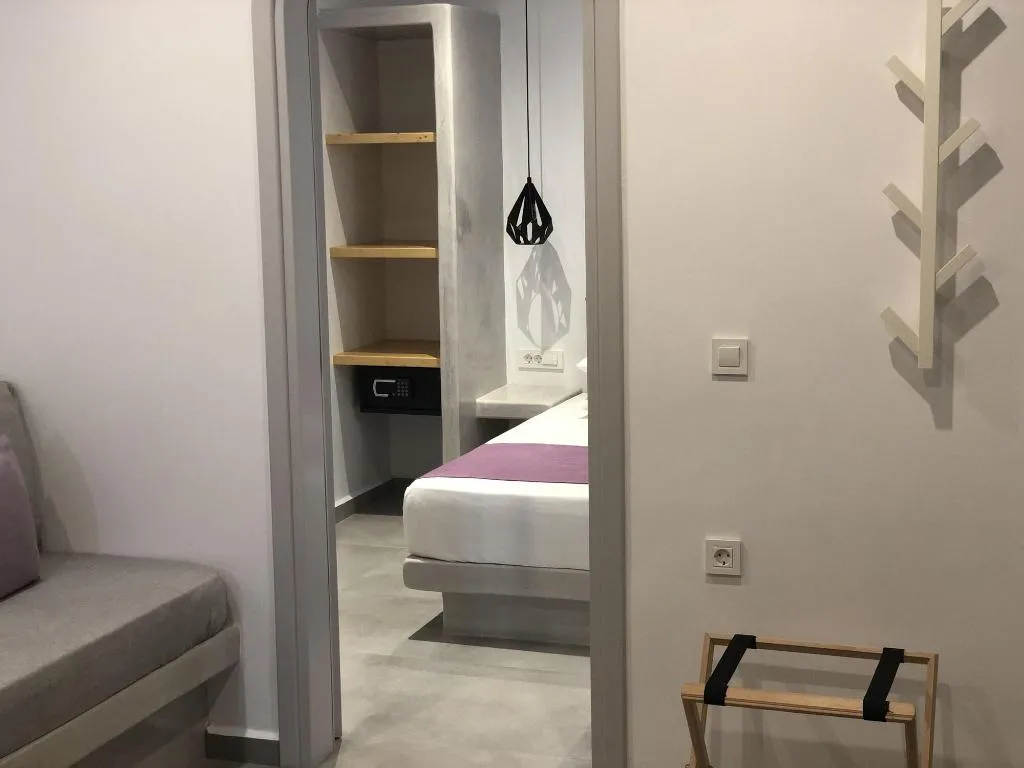 Room, Dragonfly Villas, Santorini