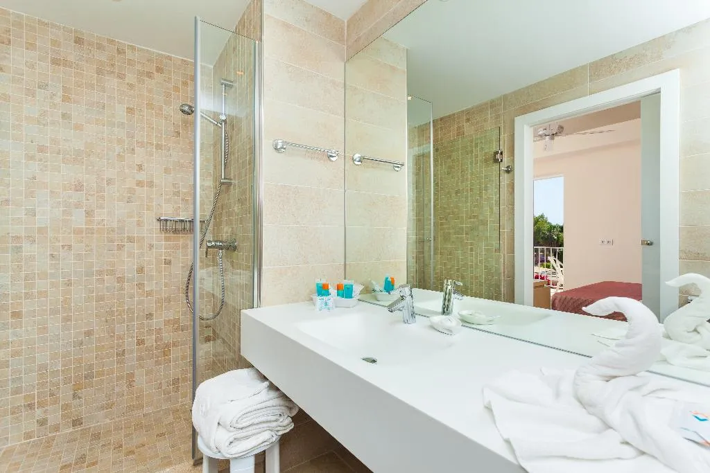 Double or Twin STANDARD Room, Valentin Grand Park Suite Hotel, Majorca