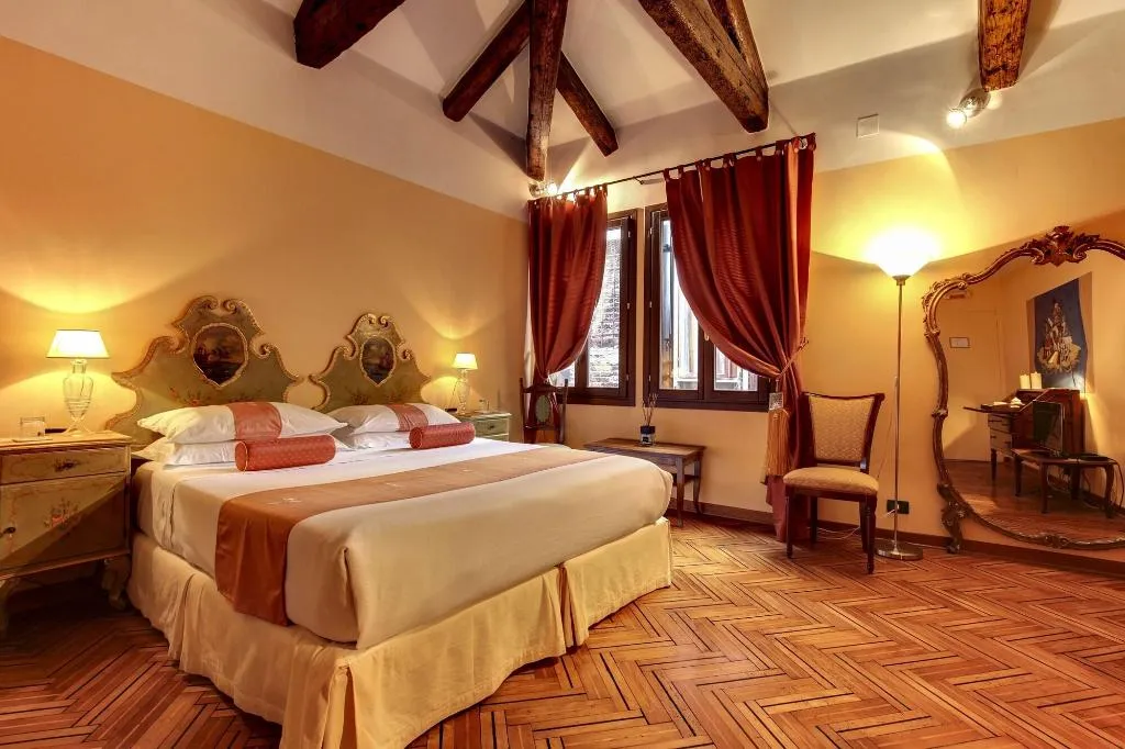 Room, La Villeggiatura, Venice