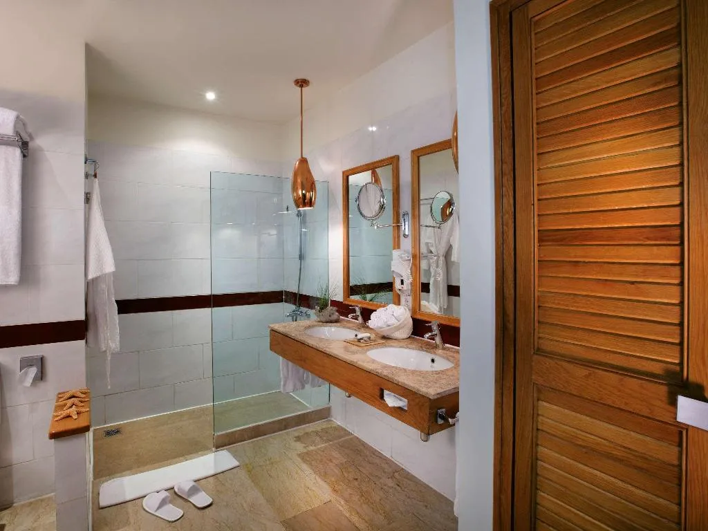 Room, Movenpick Resort & Spa El Gouna, Red Sea Riviera