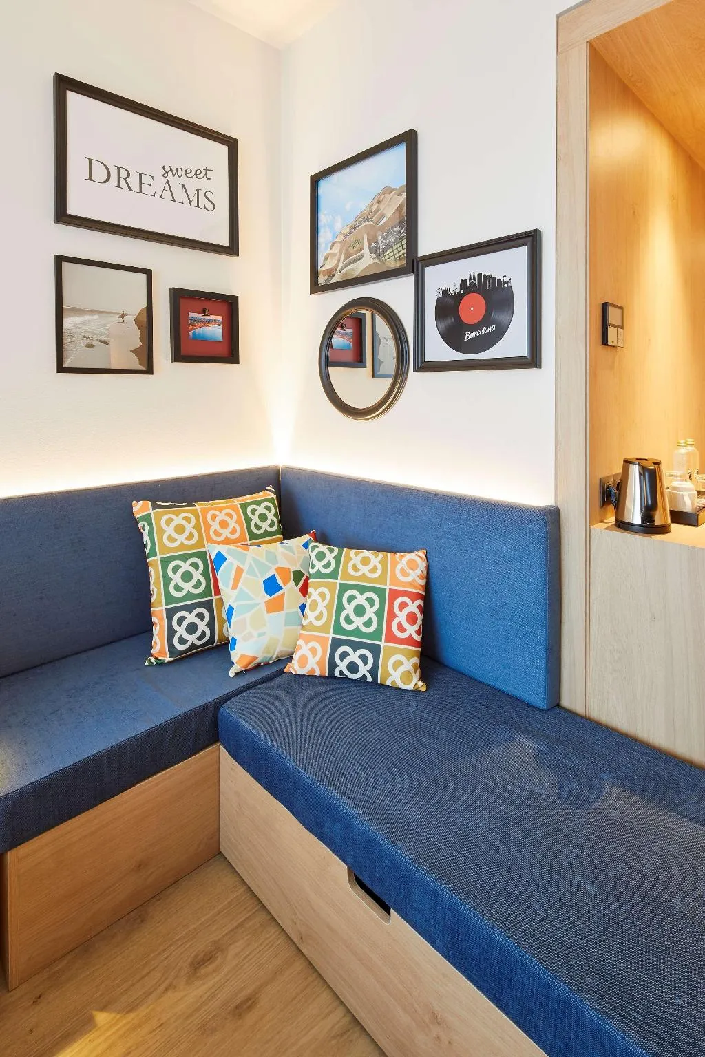 DOUBLE QUEEN SIZE BED Room, Hampton by Hilton Barcelona Fira Gran Via, Barcelona