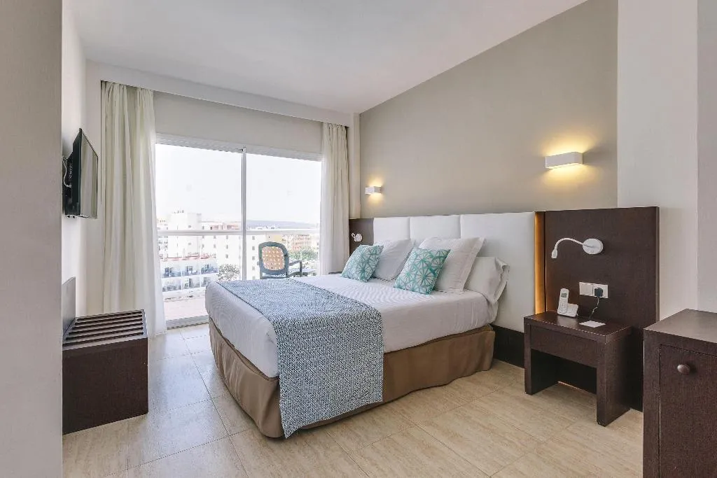 Room, Ilunion Palmanova Mallorca, Majorca