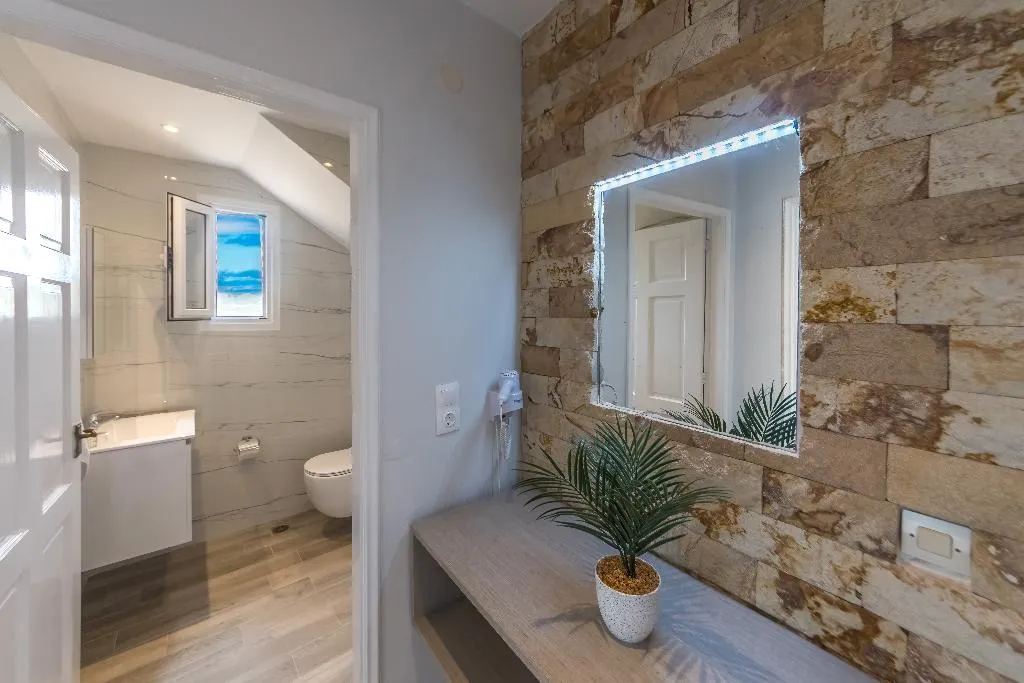QUADRUPLE POOL VIEW Room, Nikos Villas, Corfu