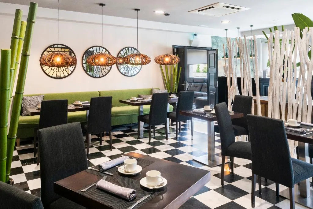 Restaurant, Salles Hotel Aeroport de Girona, Costa Brava
