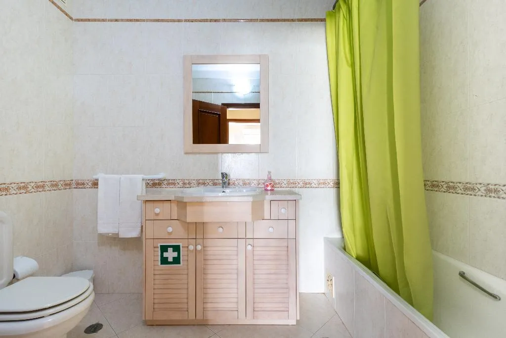 APARTMENT TWO BEDROOMS Room, Vila Marachique - Torralvor, Algarve